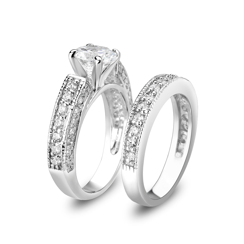 LO5S075- Sterling Silver Ring with CZ In Clear High Polished( NO Plating)
