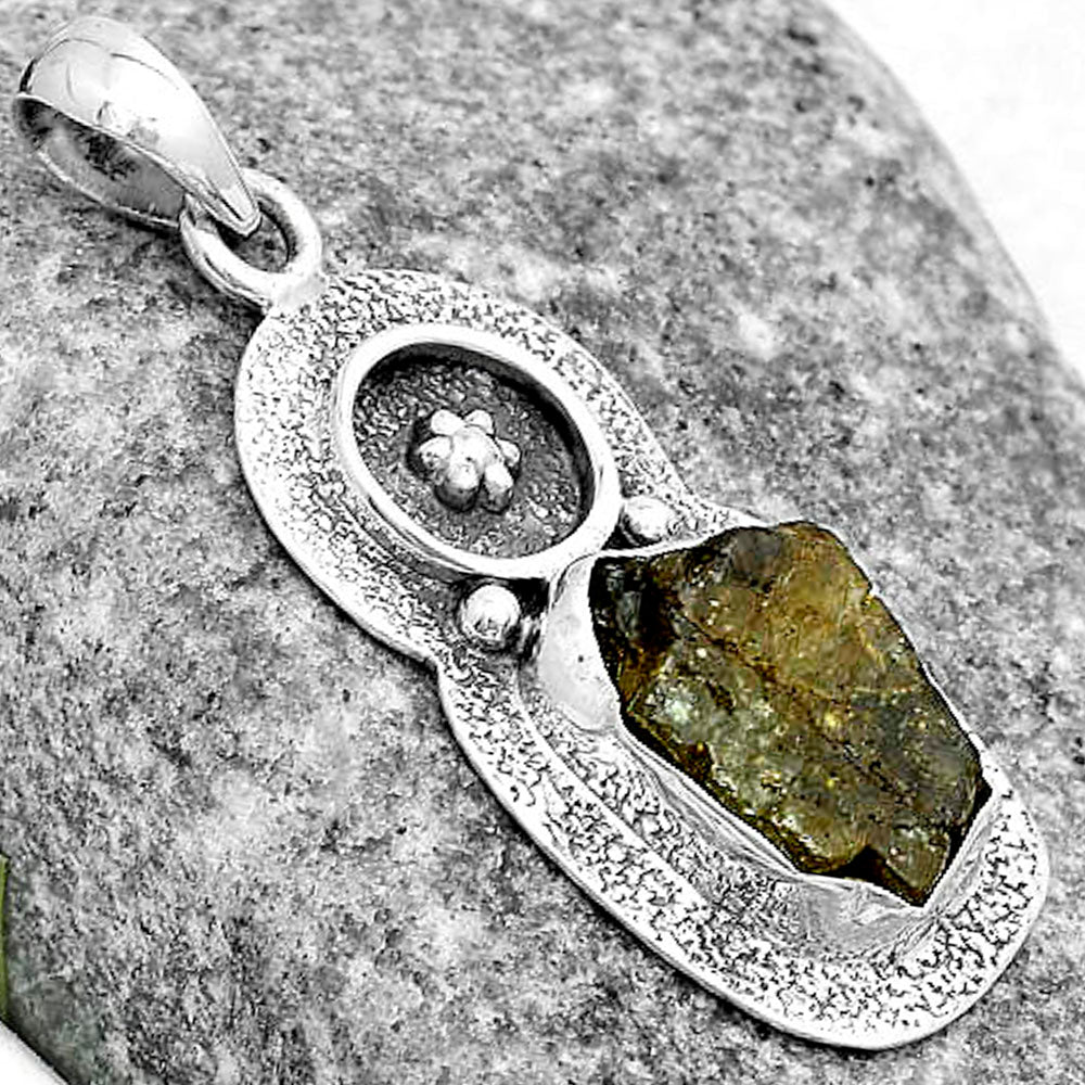 Natural Rare Kornerupine Rough Pendant P-1716 SDP121714