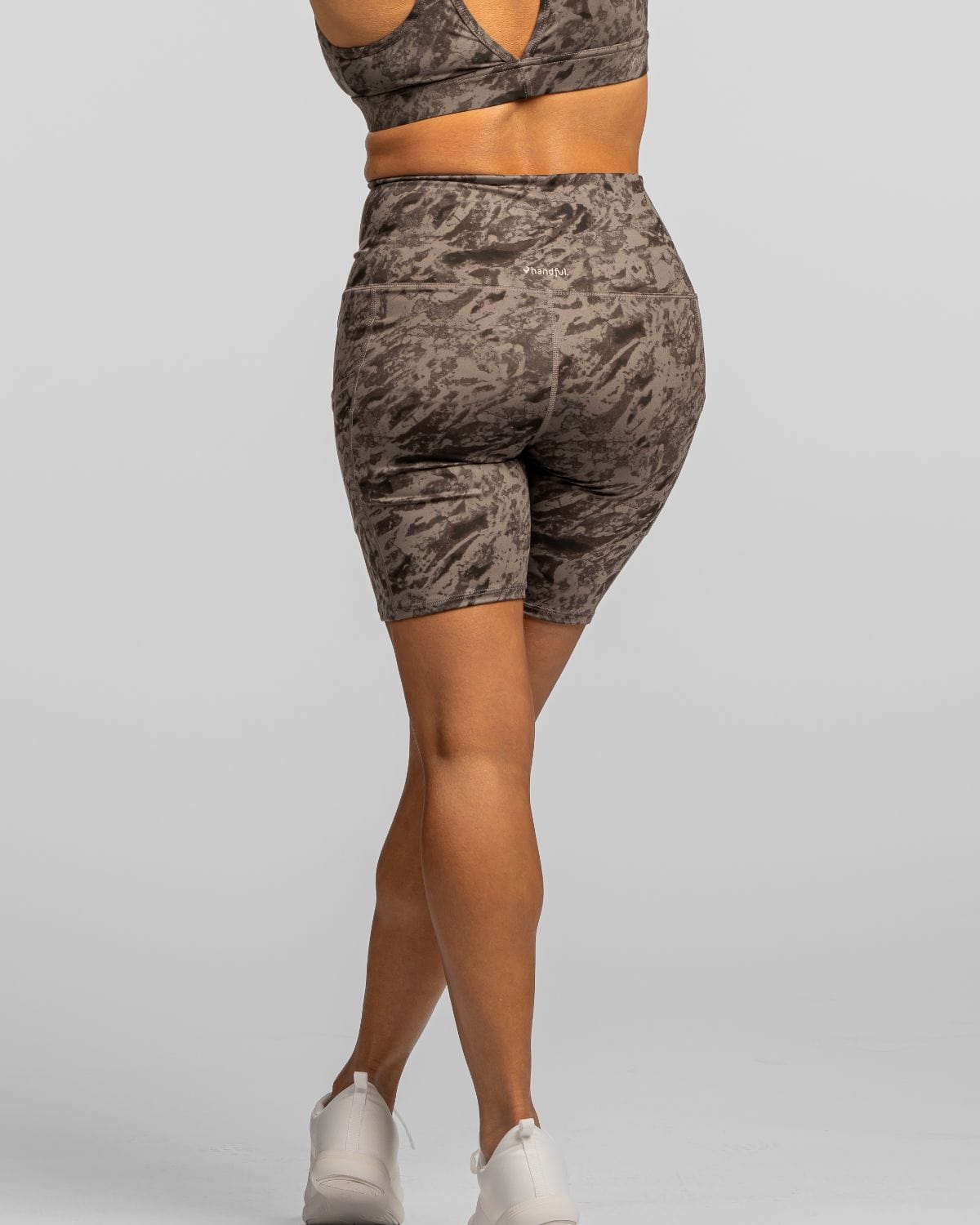 Hi Five High-Waisted Biker Short – Rock Steady (XS/S/M)