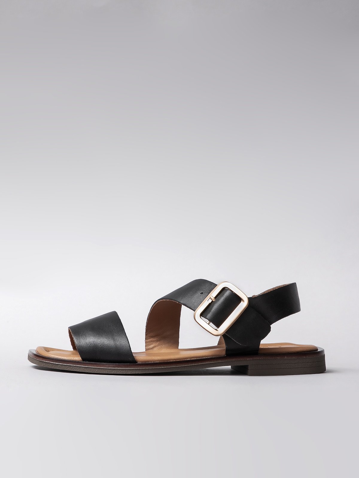 Women's leather sandals