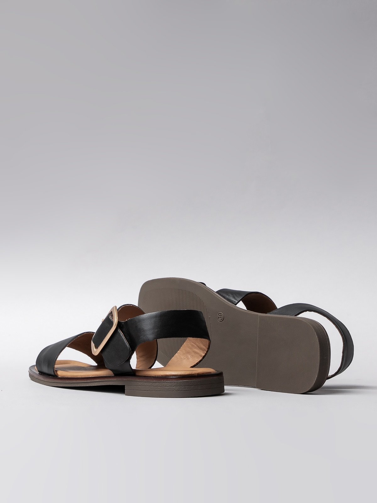 Women's leather sandals