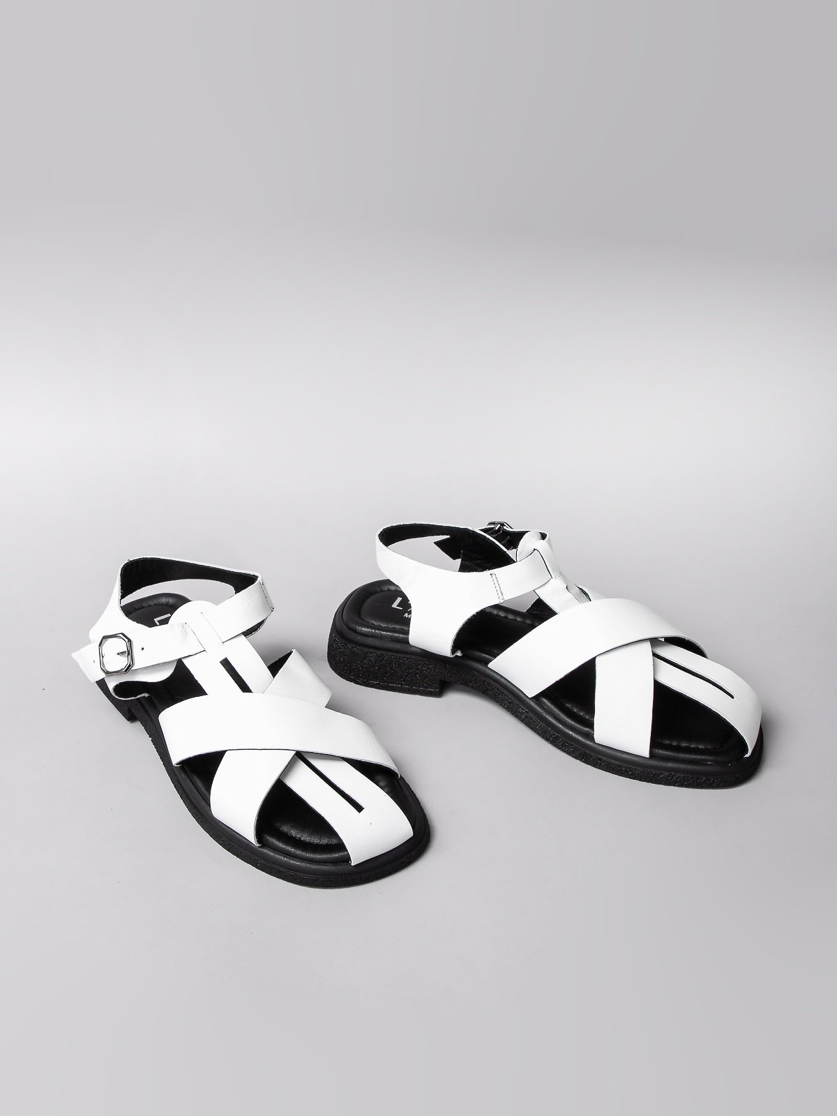 Women's leather sandals