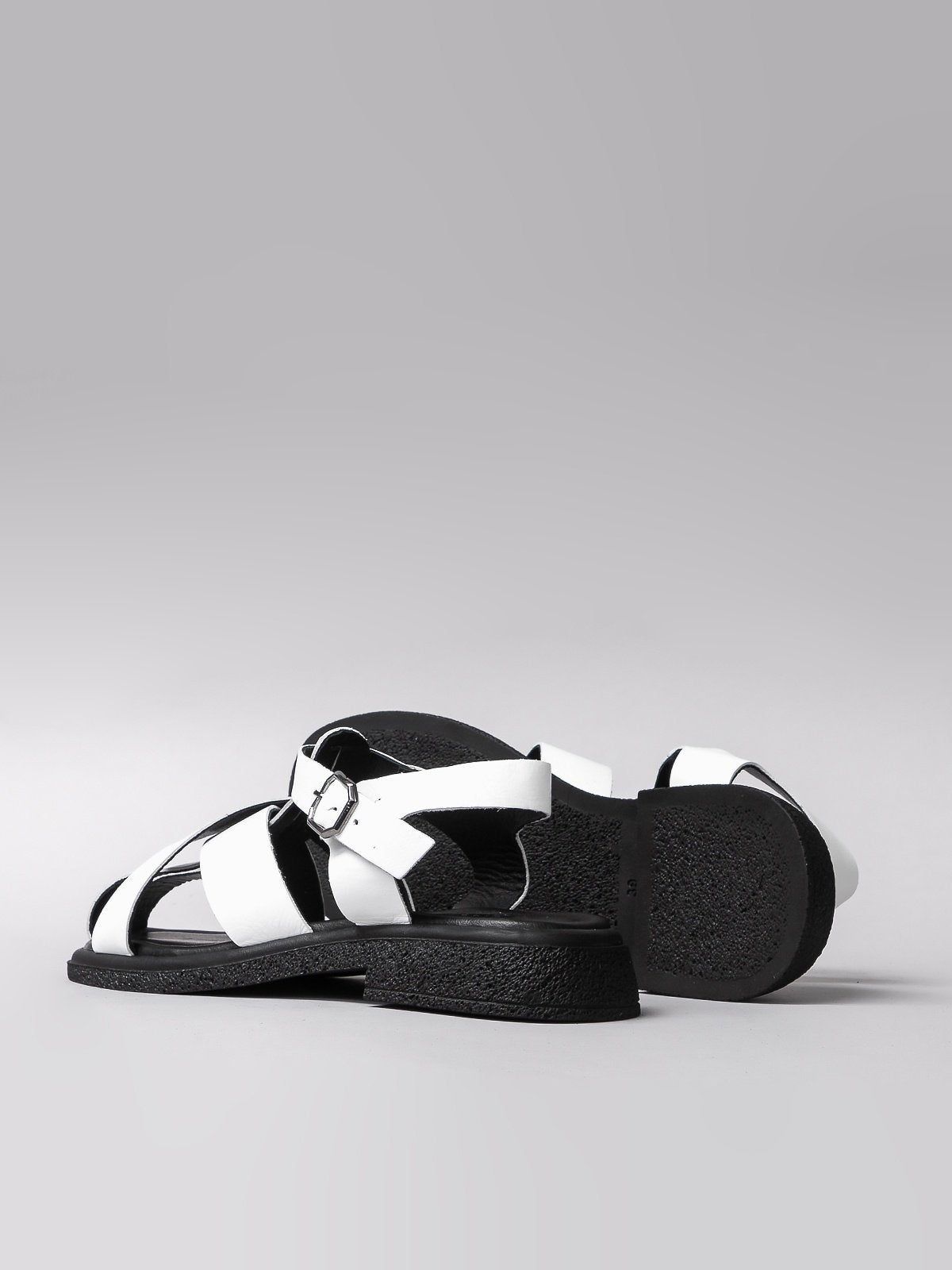 Women's leather sandals