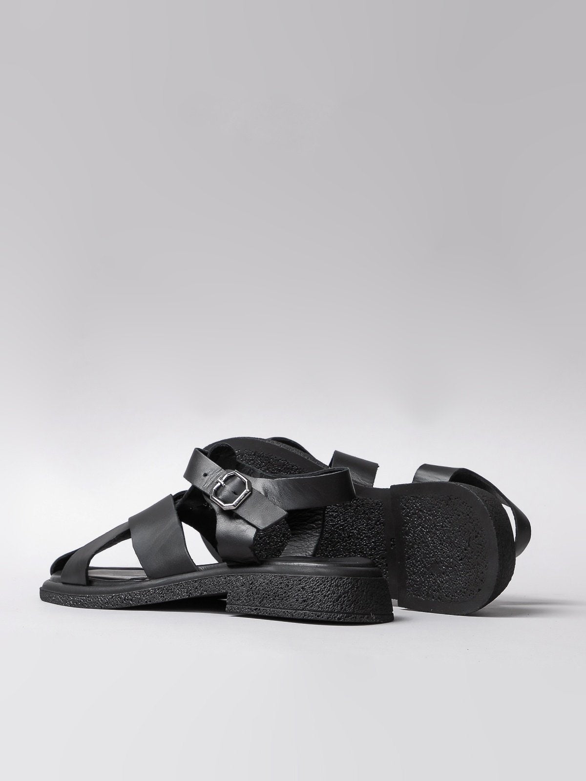 Women's leather sandals