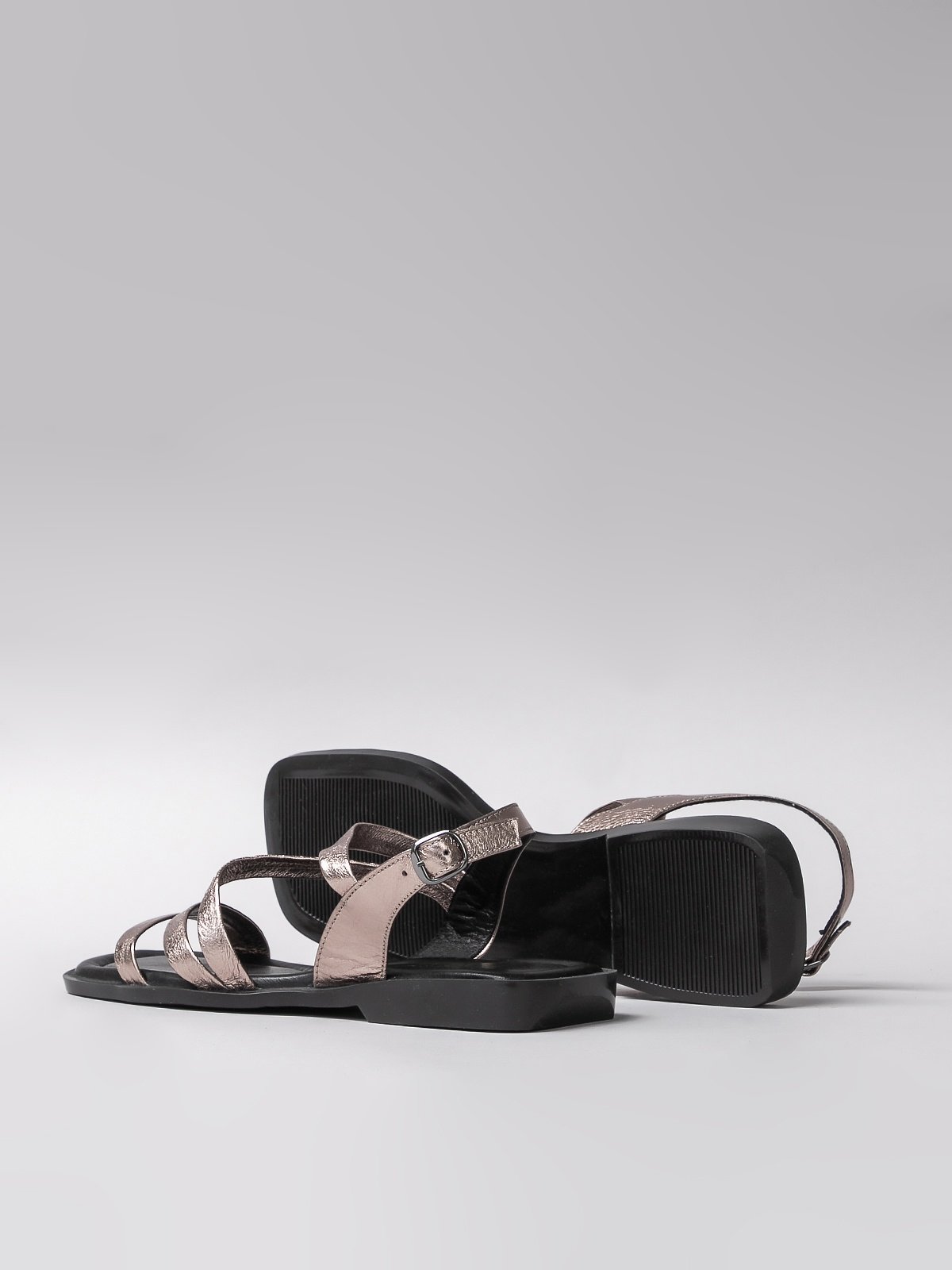Women's leather sandals