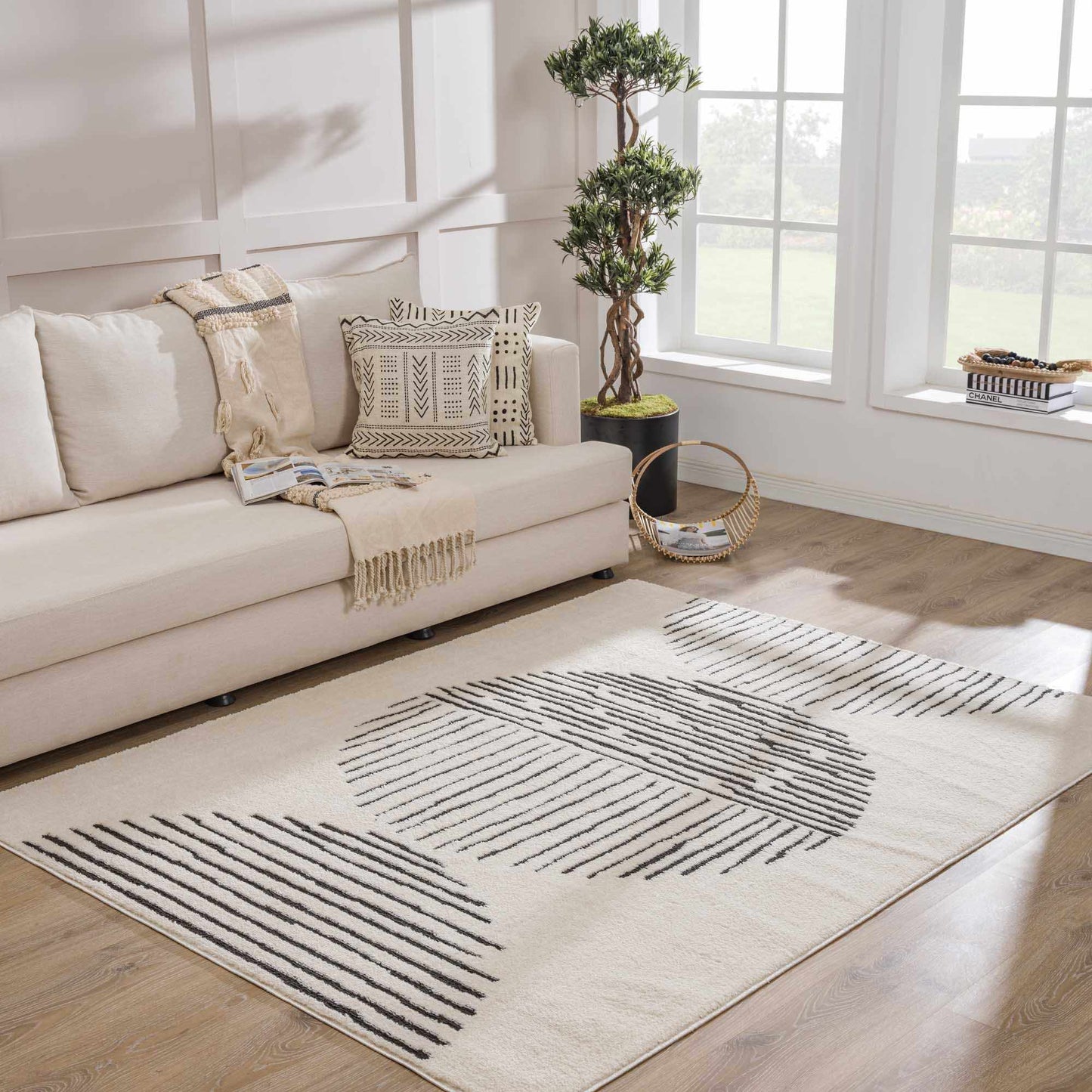 Mahsa Area Rug