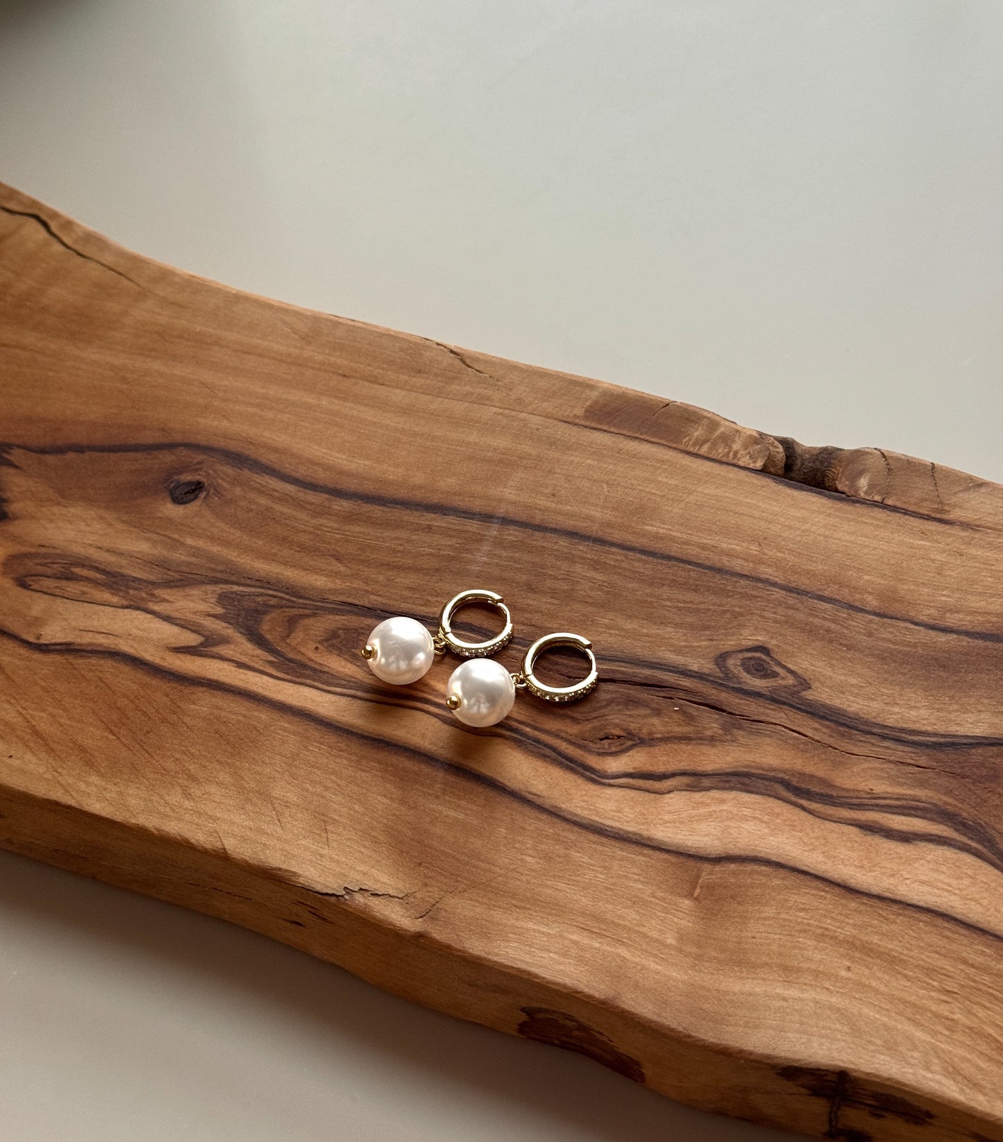 Ivy Pearl Earrings