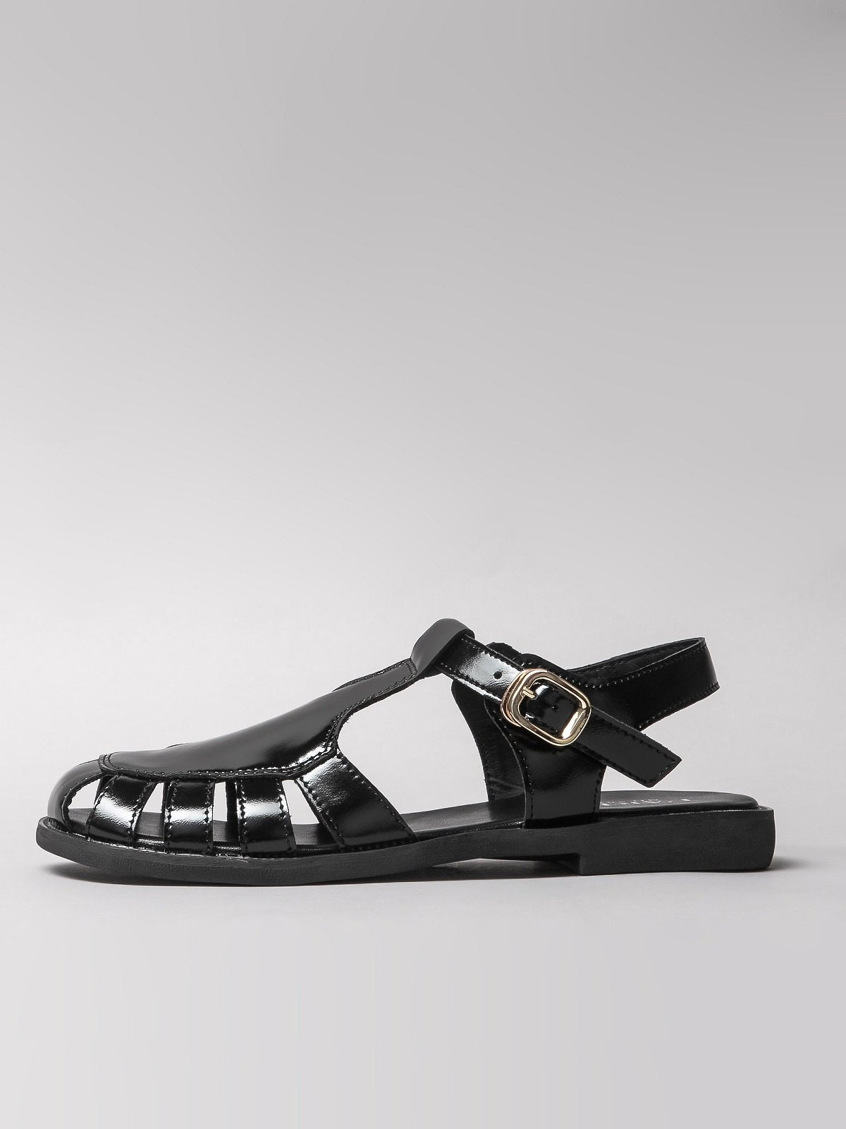 Women's leather sandals