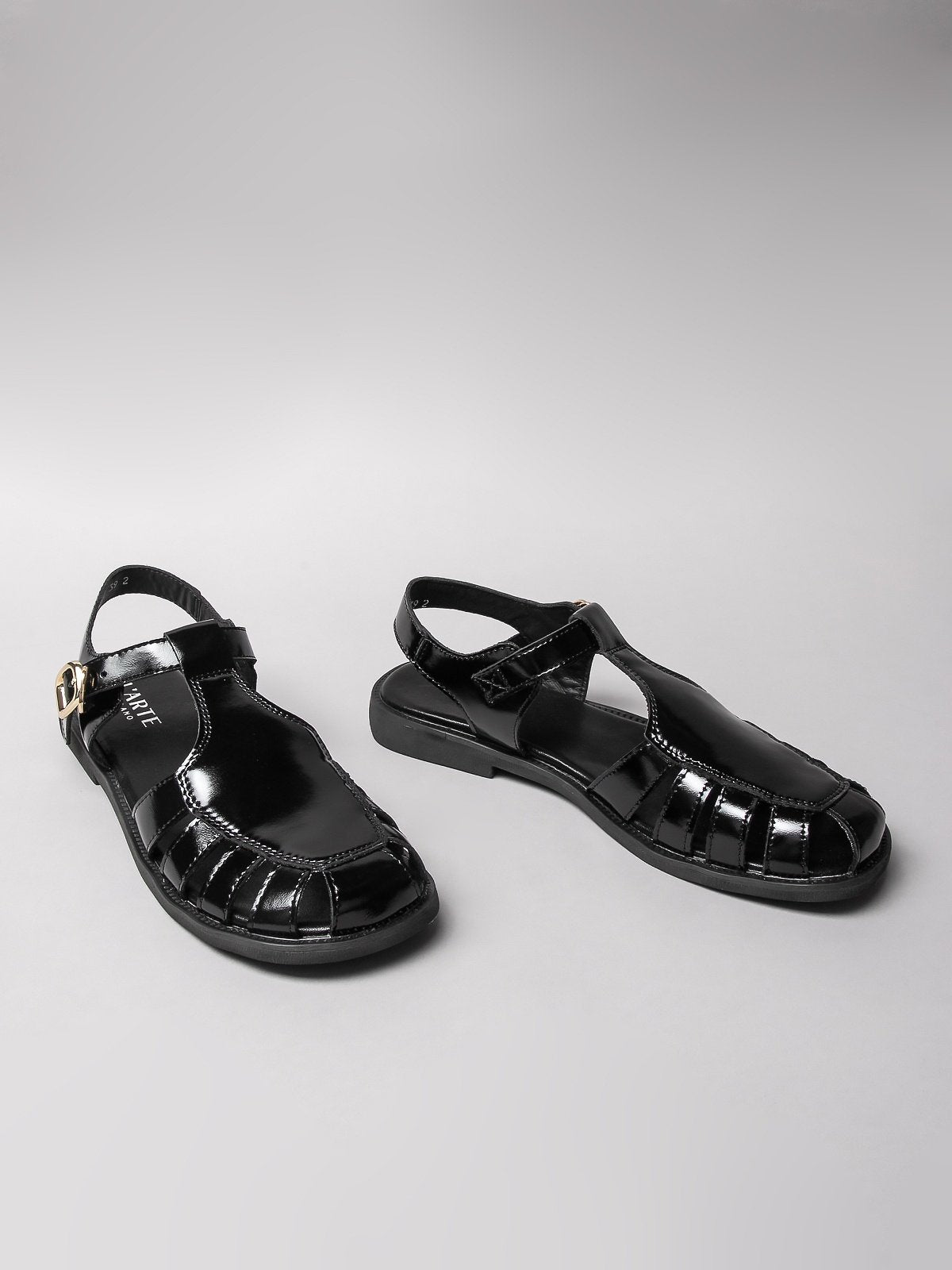 Women's leather sandals