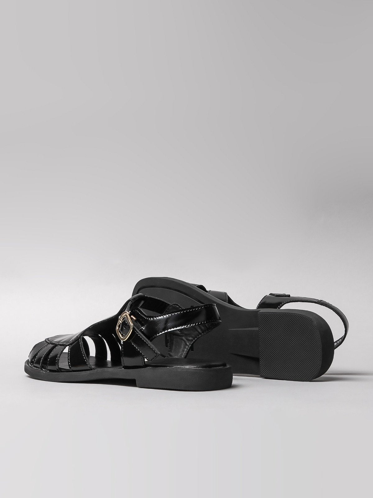 Women's leather sandals