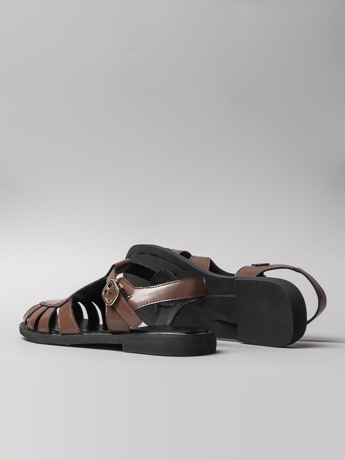 Women's leather sandals