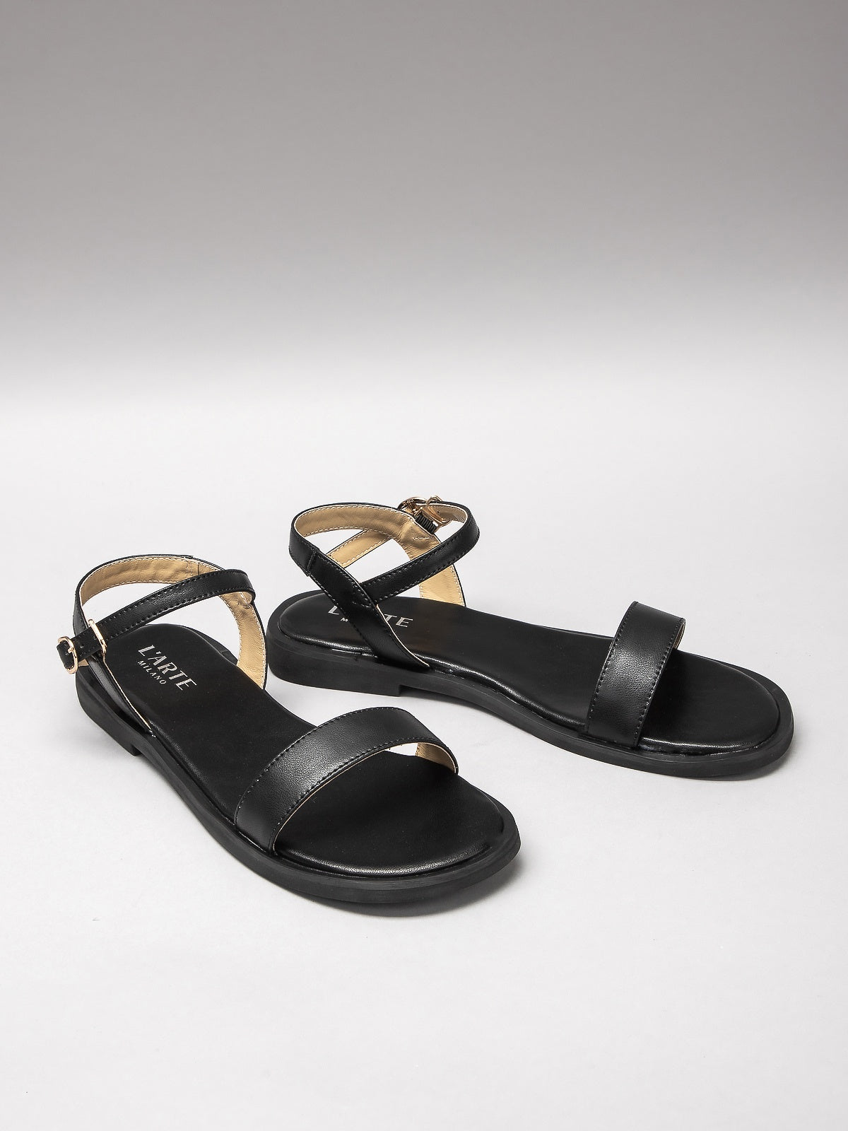 Women's leather sandals