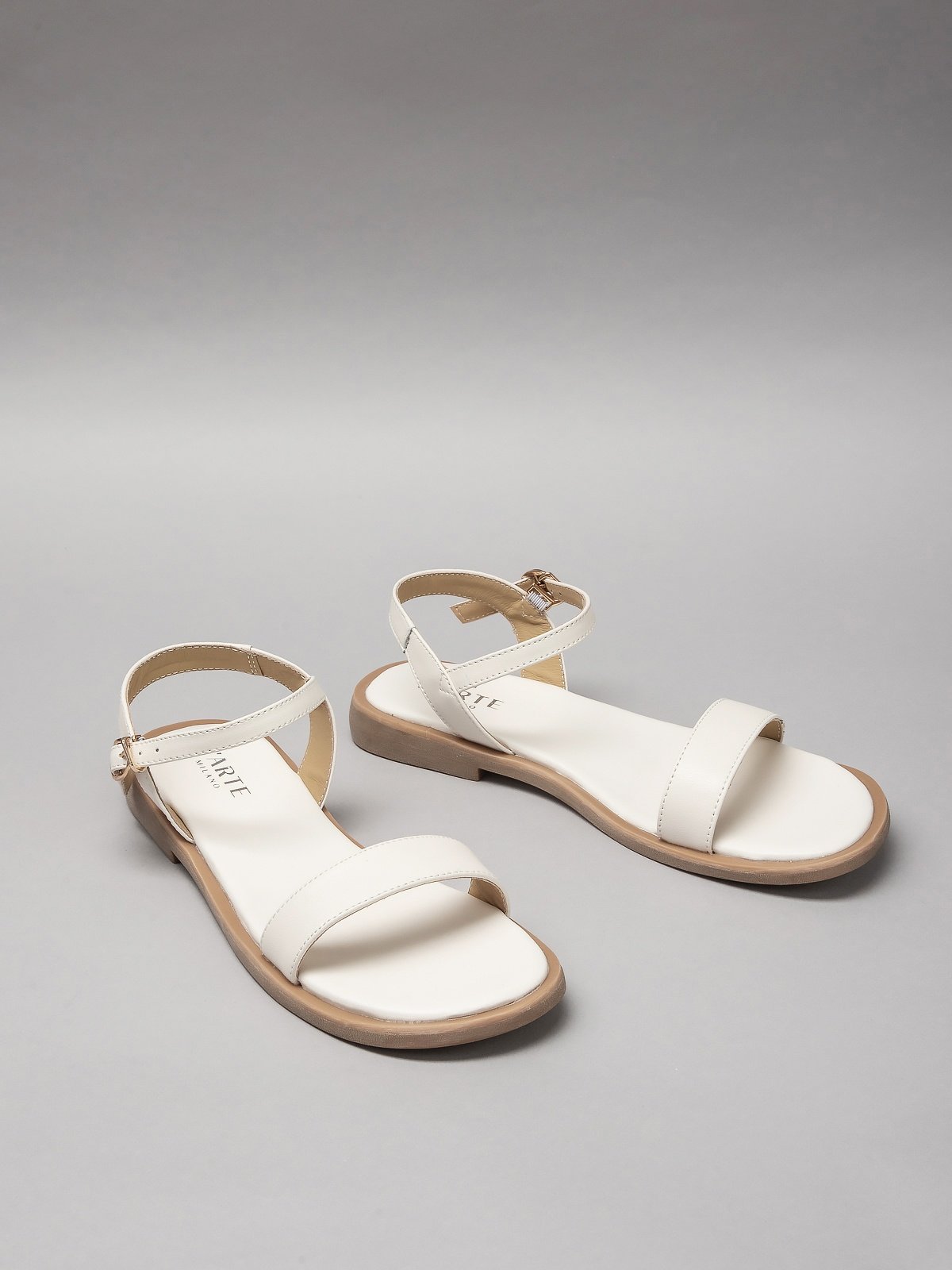 Women's leather sandals