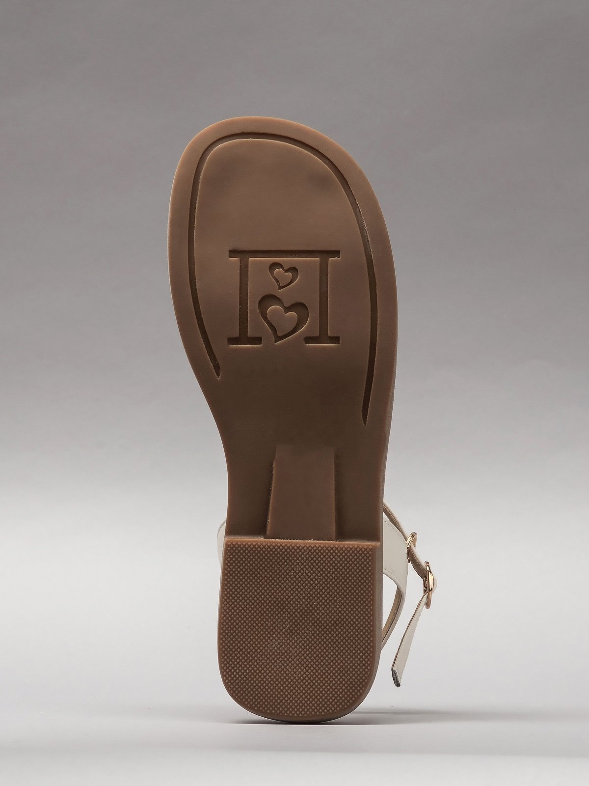 Women's leather sandals