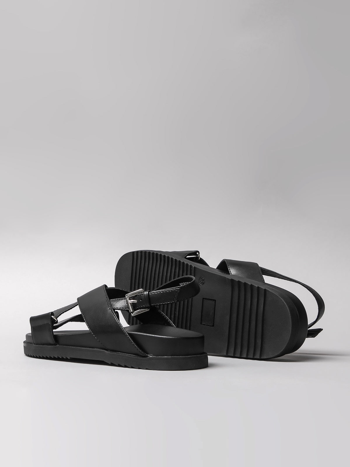 Women's leather sandals