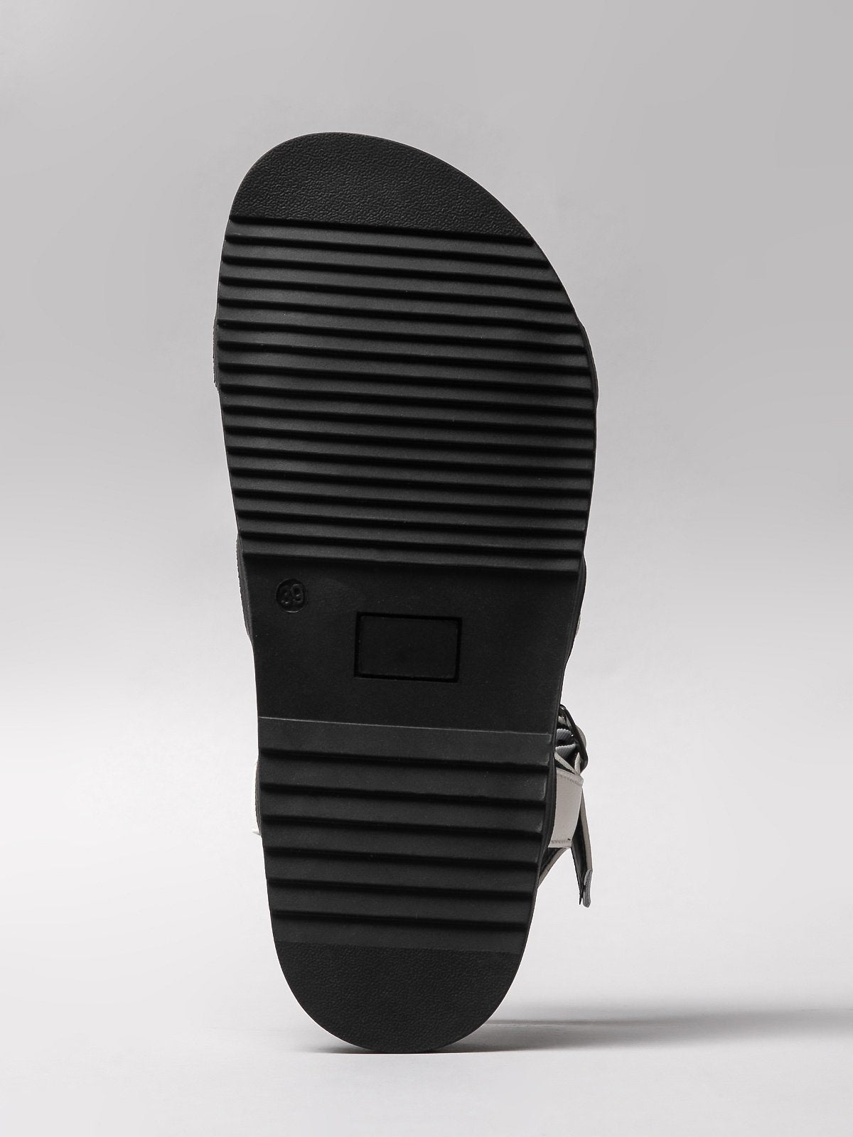Women's leather sandals