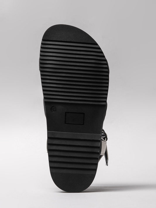 Women's leather sandals