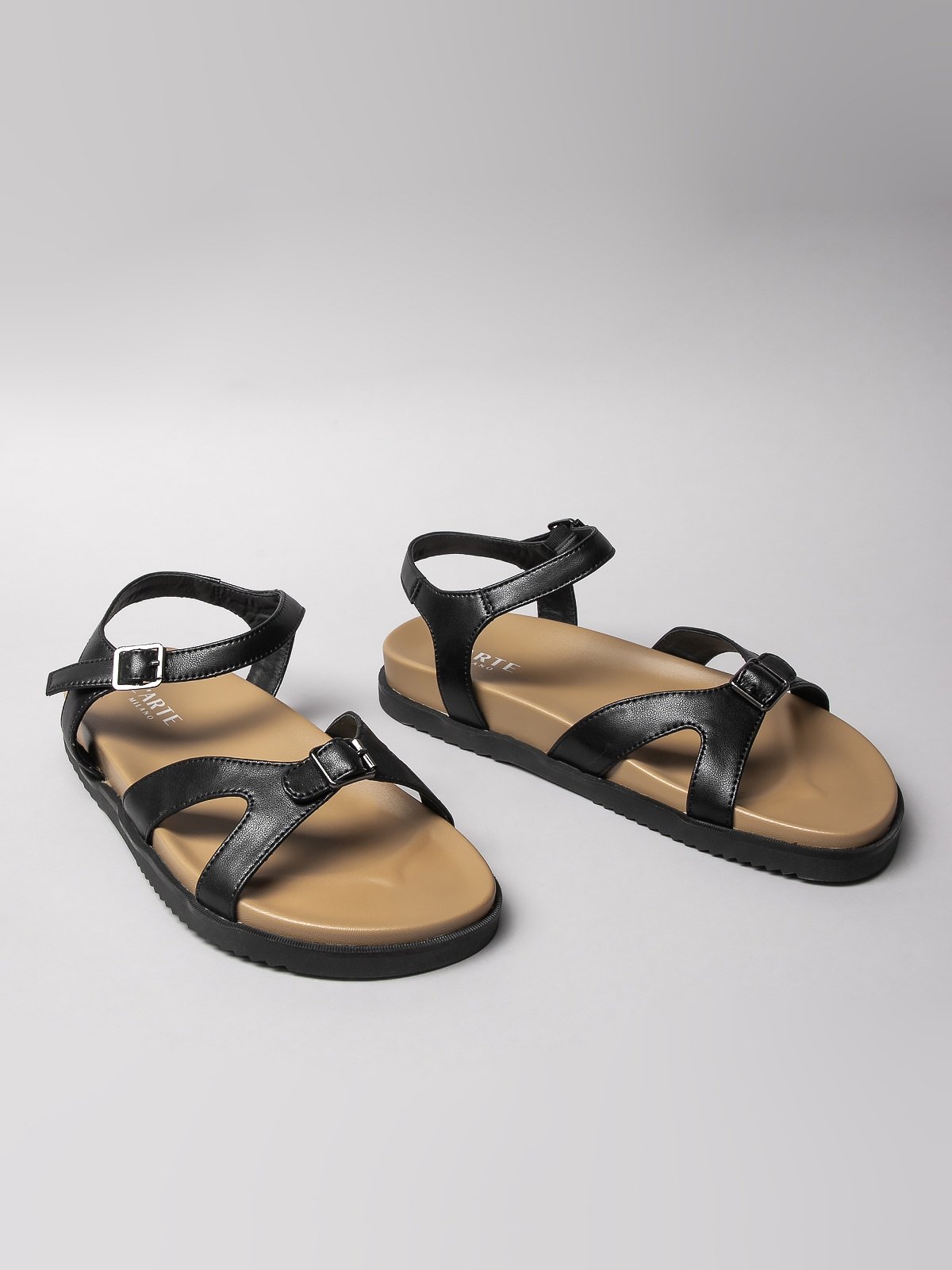 Women's leather sandals