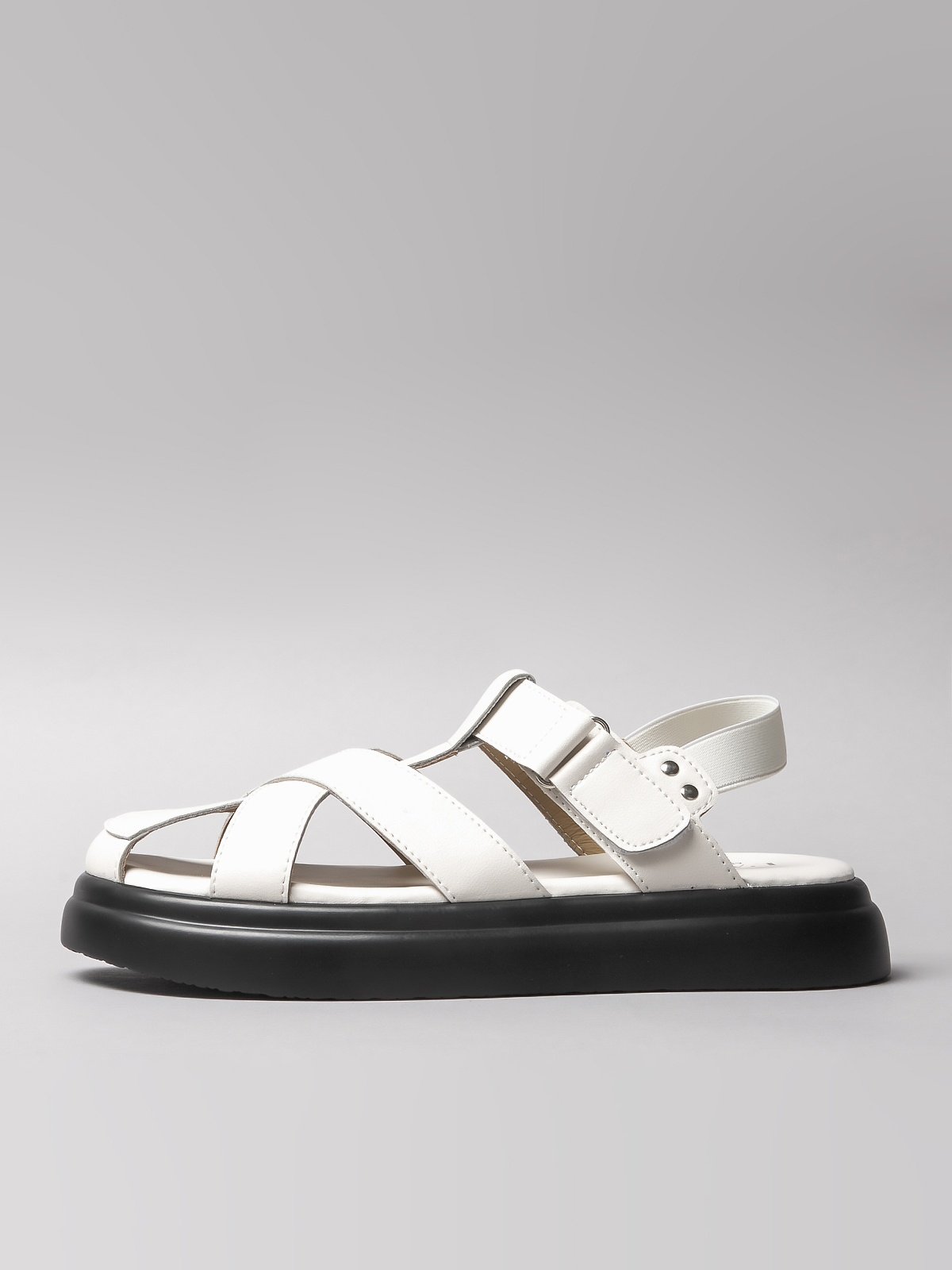 Women's leather sandals