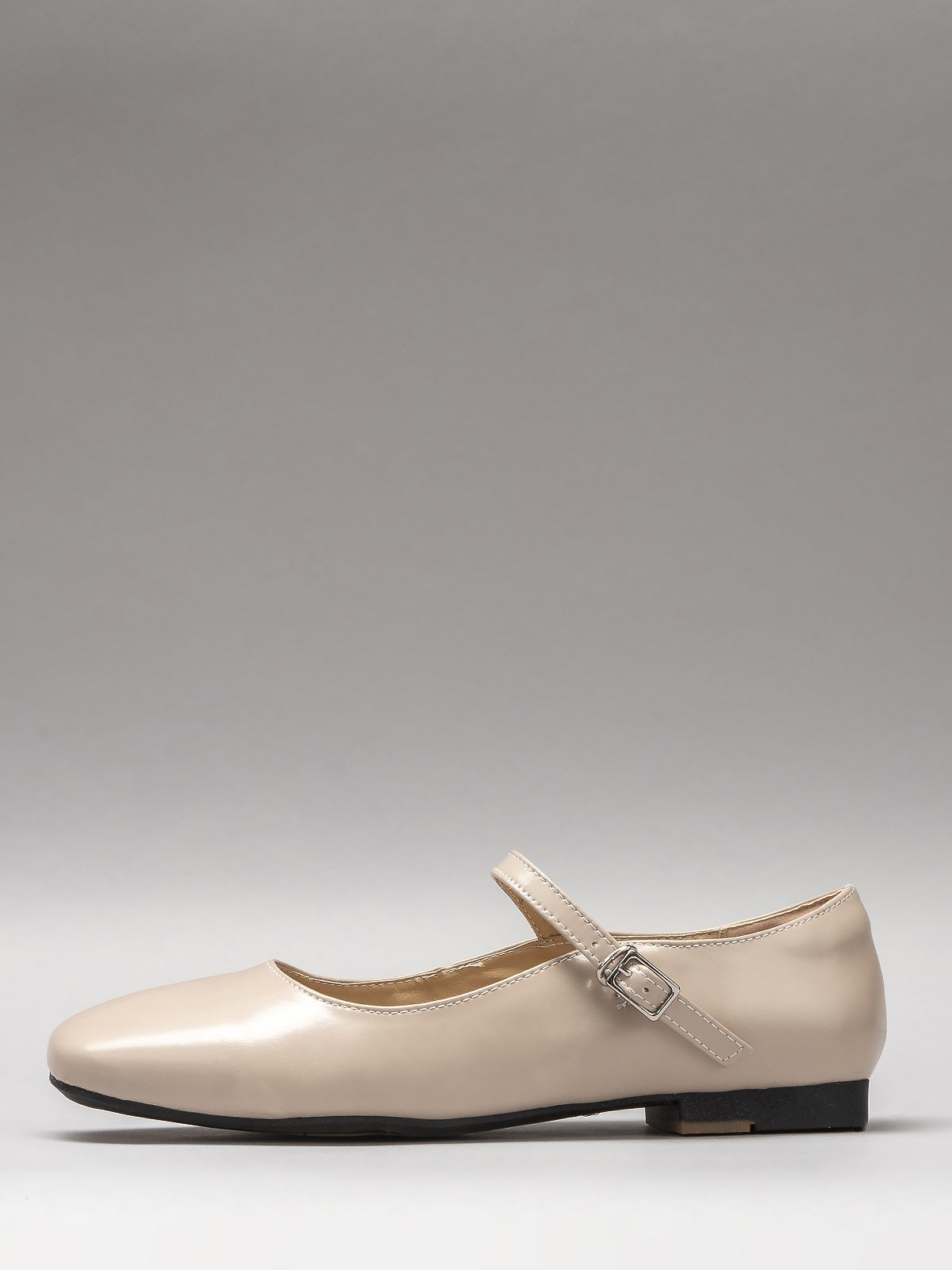 Women's leather sandals