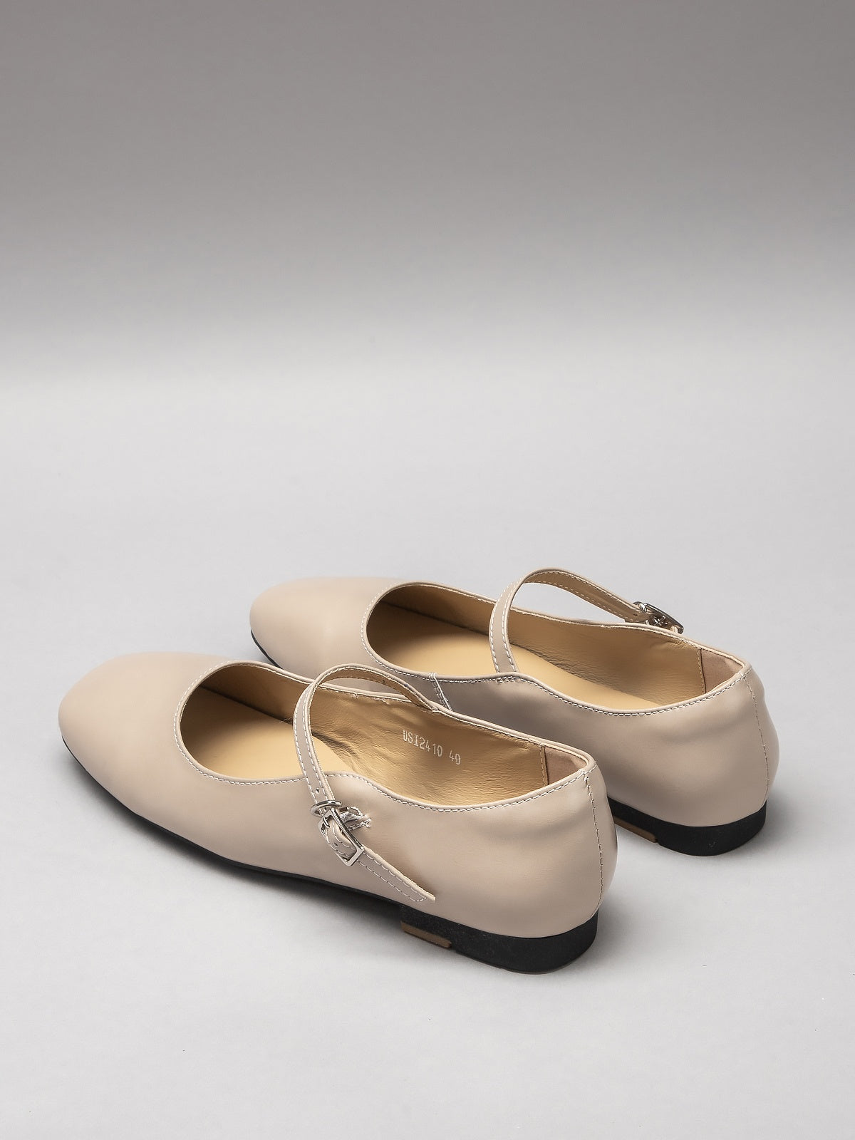 Women's leather sandals