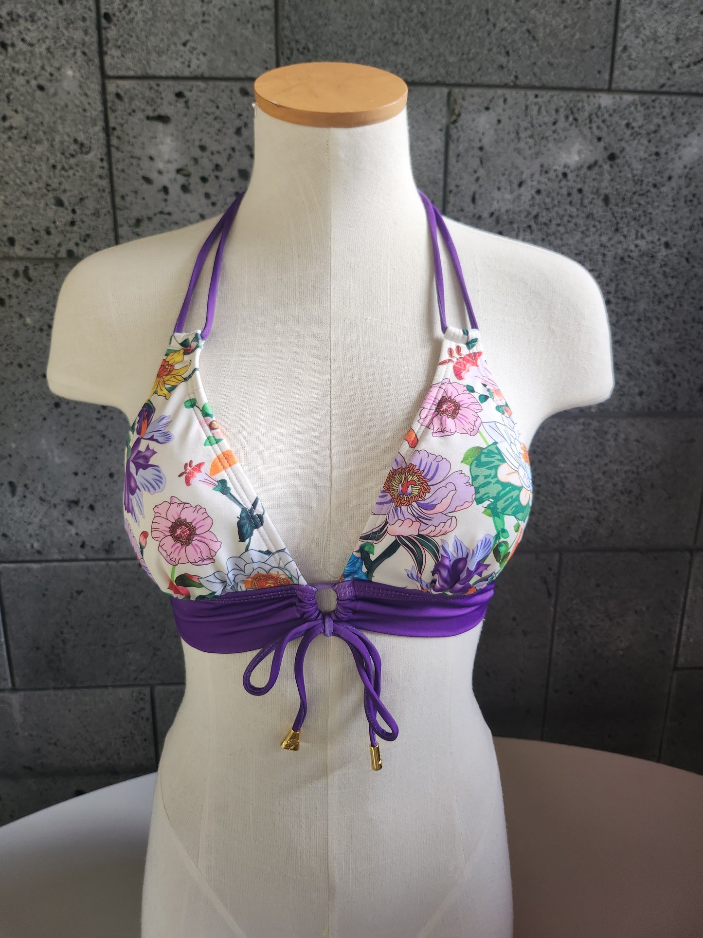 Loco Boutique Garden of Eden Keyhole Front Banded Chest