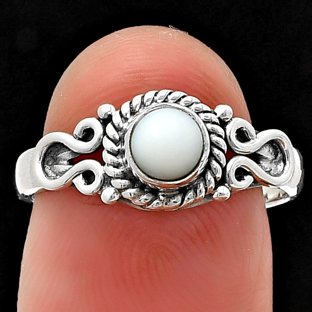 Natural White Opal Ring size-7 R-1345 SDR212199