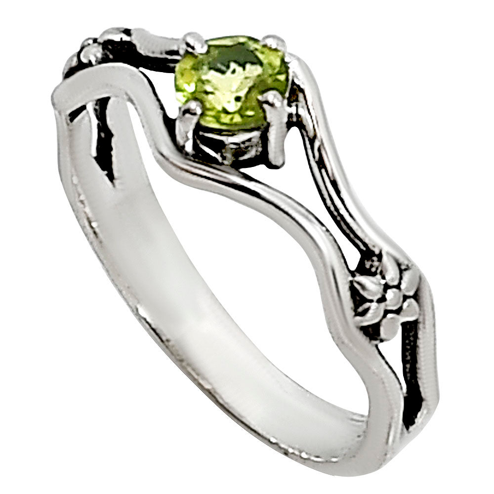 Peridot Ring size-7 R-1720 SDR254117