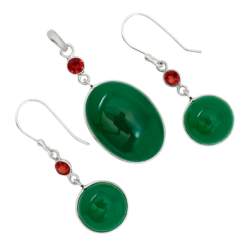 Green Onyx and Garnet Pendant Earrings Set T-1010 SDT03572