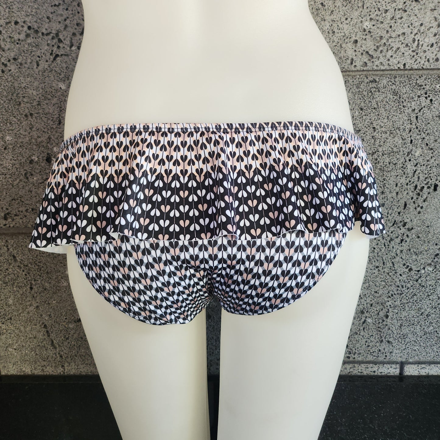Heart of Arrow Skirted Bottom
