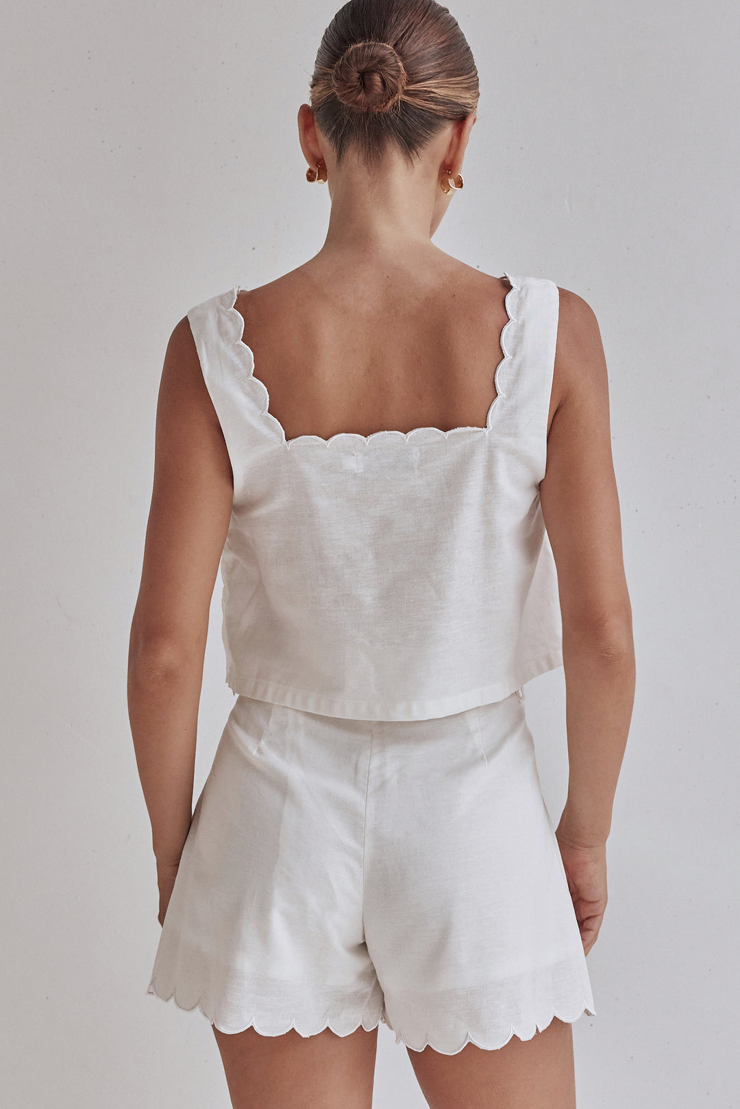 White Linen Shorts with Scalloped Hem – Lightweight & Chic